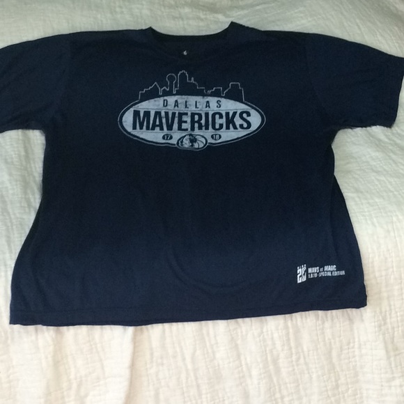 Dallas Mavericks Official tee shirt XL Navy blue.  M154 - Picture 1 of 4